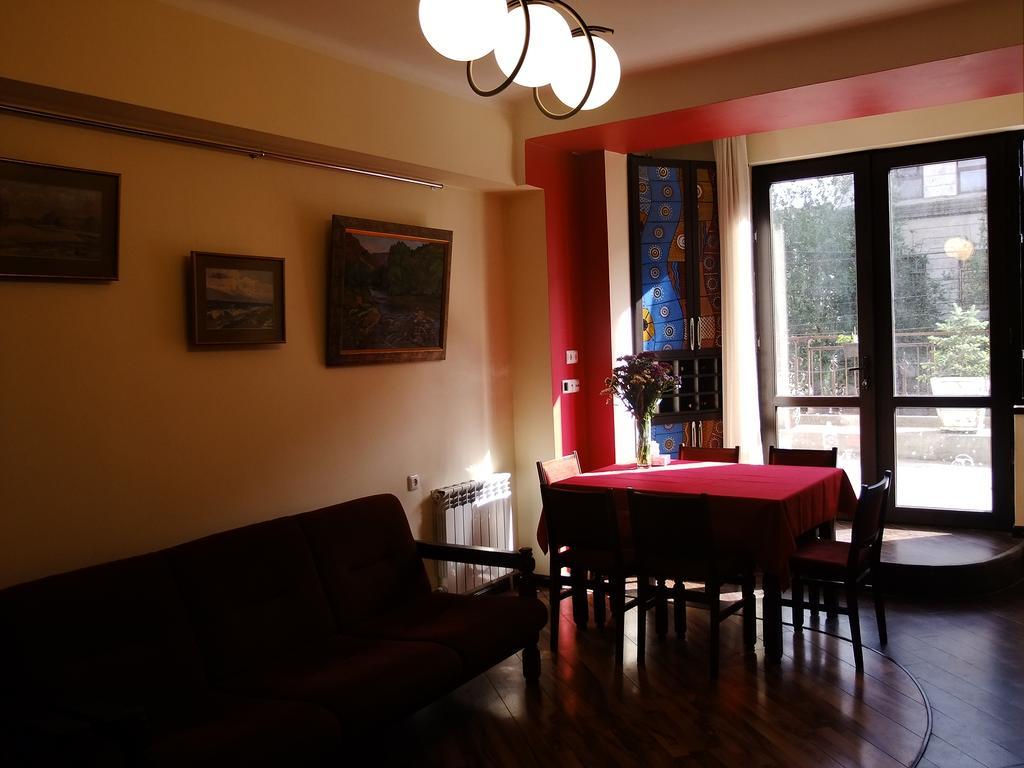 Yerevan Center Apartment 5A Екстер'єр фото